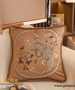 goi-tua-sofa-hong-hac-nau